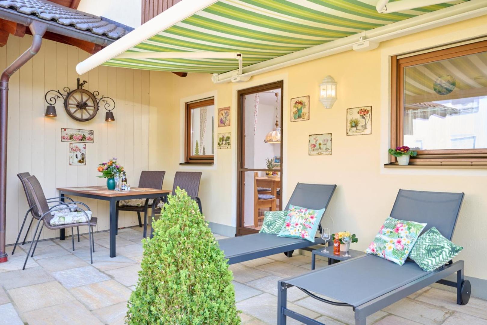 Alpenappartement Traumzeit - Pool / Eigene Terrasse / Garten بيرناو ام شيمسي المظهر الخارجي الصورة