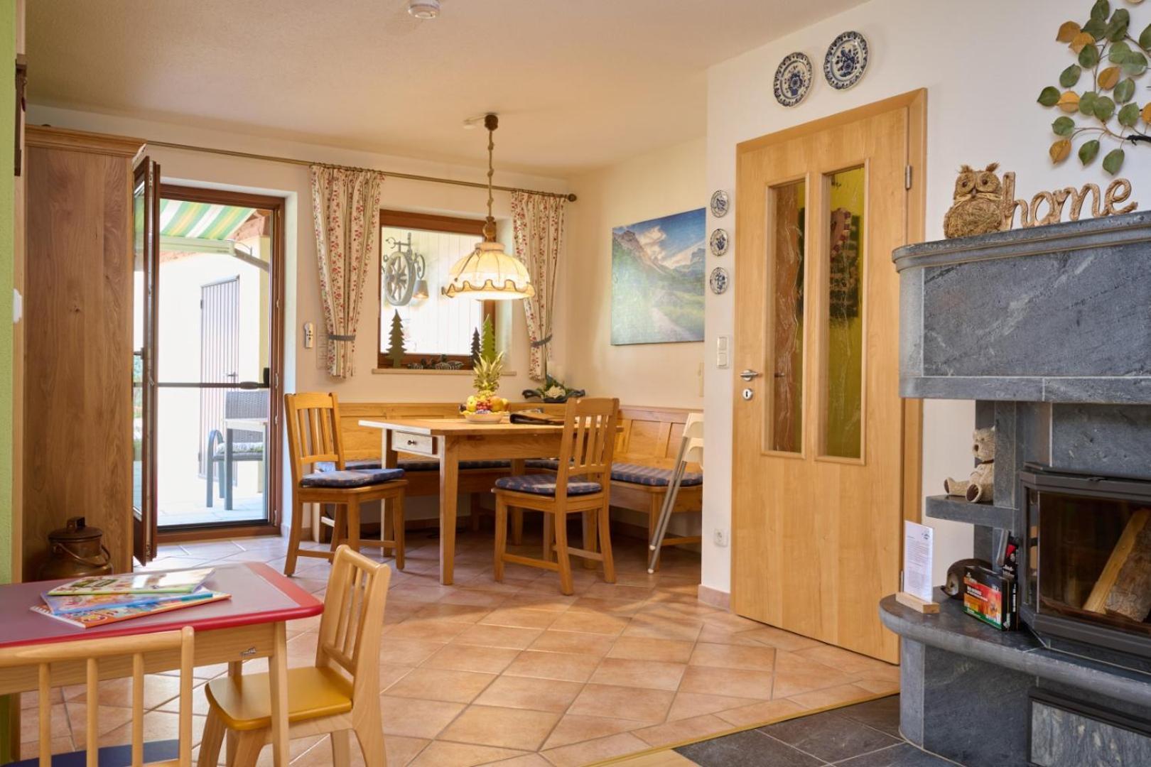 Alpenappartement Traumzeit - Pool / Eigene Terrasse / Garten بيرناو ام شيمسي المظهر الخارجي الصورة
