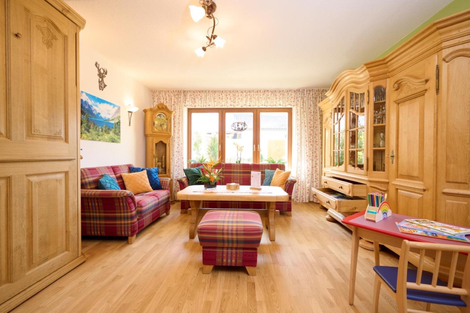 Alpenappartement Traumzeit - Pool / Eigene Terrasse / Garten بيرناو ام شيمسي المظهر الخارجي الصورة