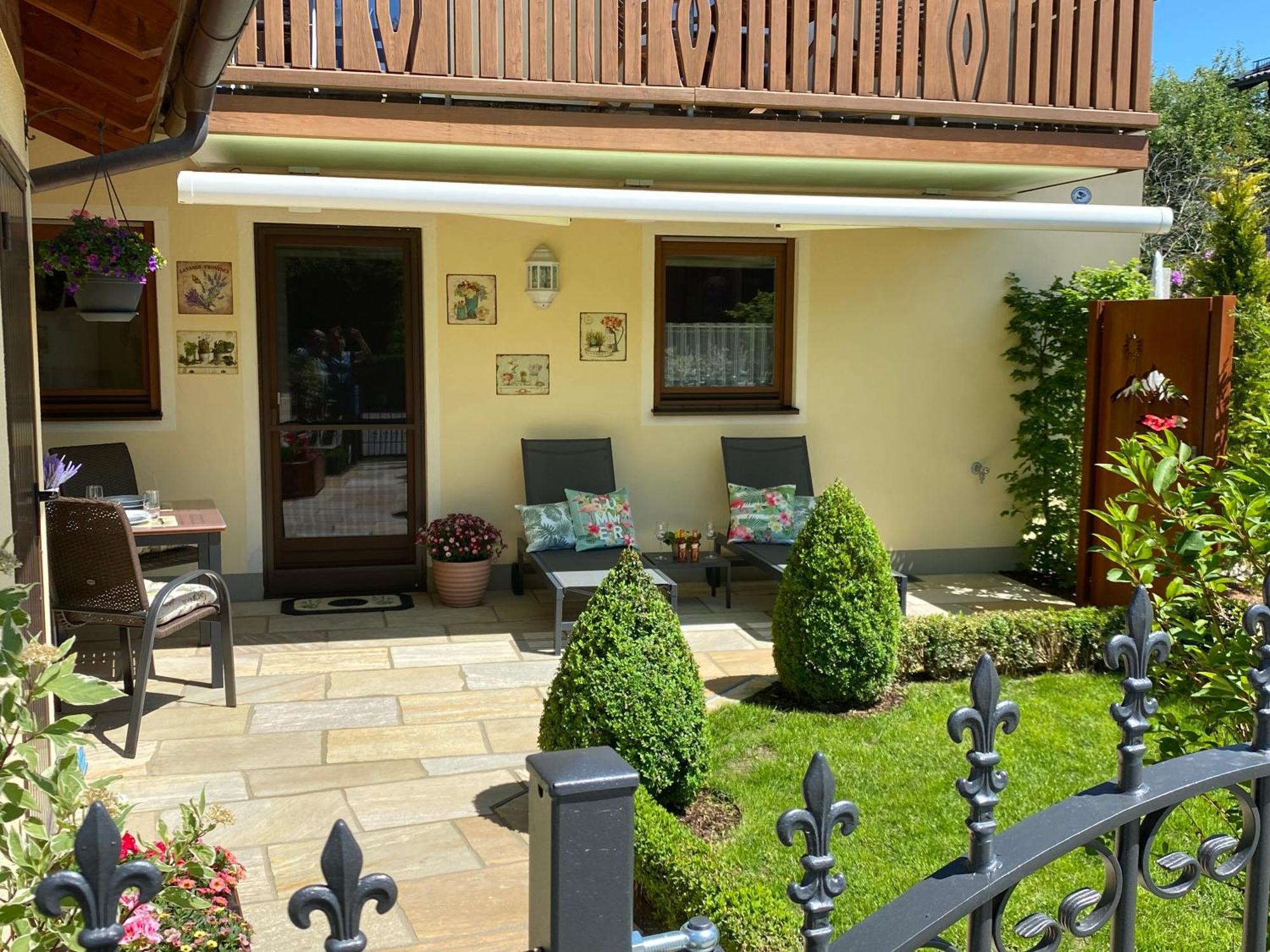 Alpenappartement Traumzeit - Pool / Eigene Terrasse / Garten بيرناو ام شيمسي المظهر الخارجي الصورة